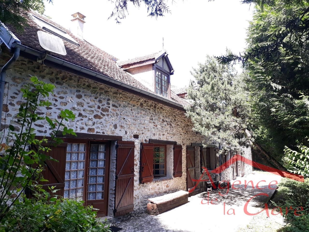 5 bedrooms House in Sezanne, France No. 59085