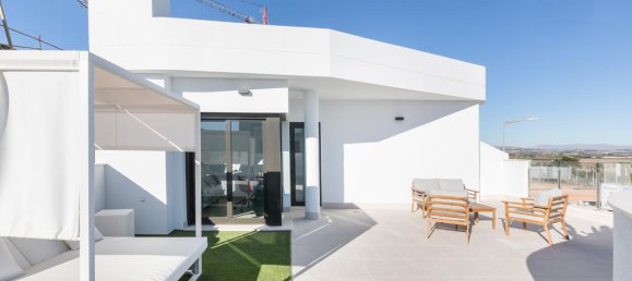 3 bedrooms House in Los Balcones, Spain No. 13451 2