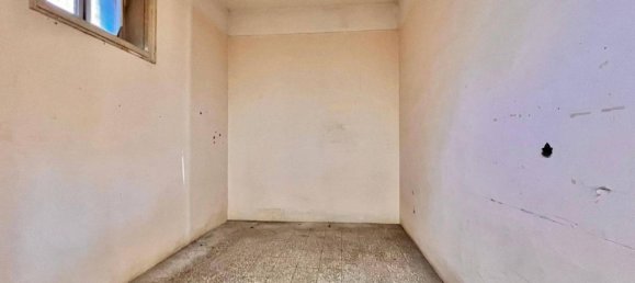 3-salle Appartement à Giugliano in Campania, Italy No. 19327 10