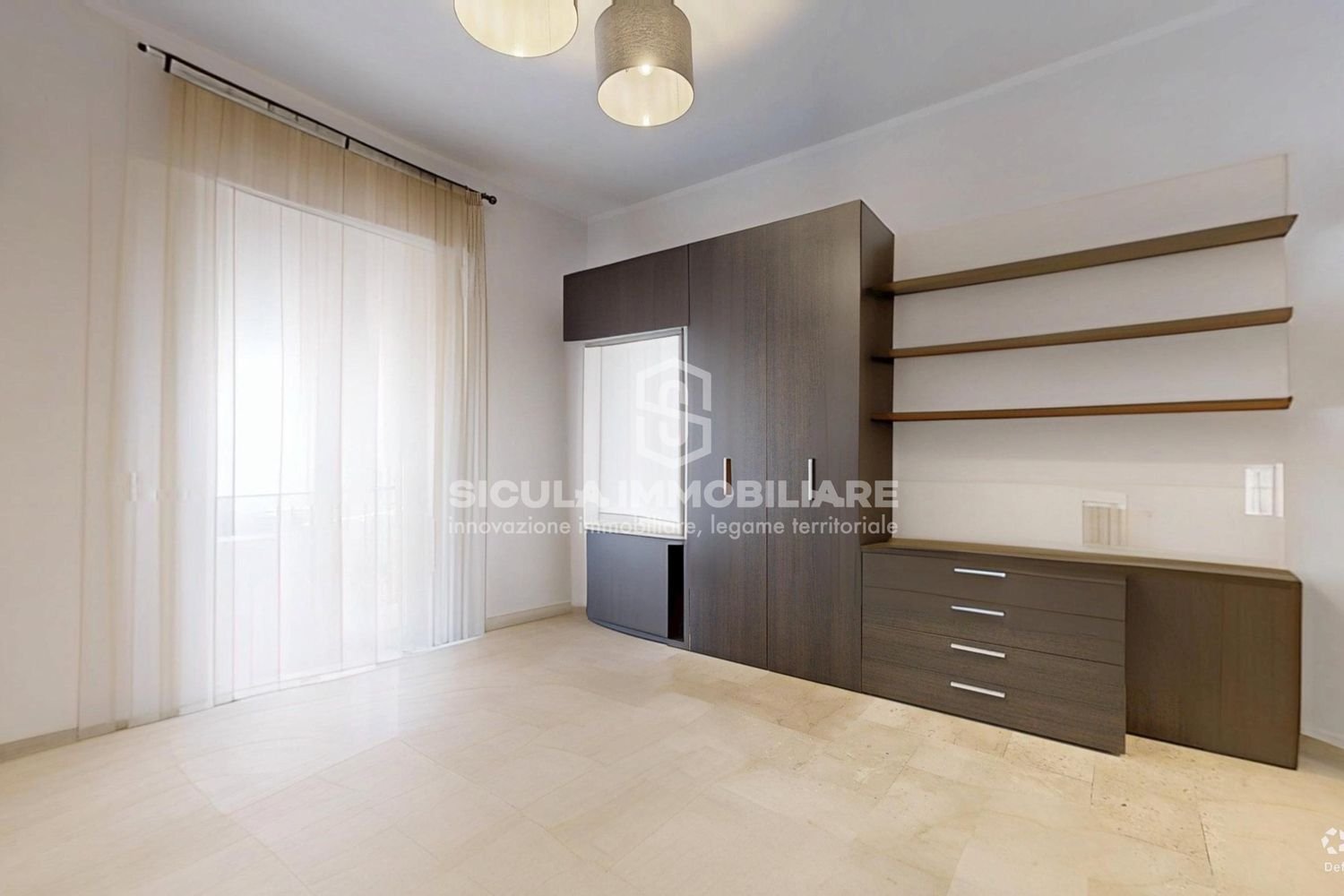 4 chambres Appartement à Palermo, Italy No. 378383