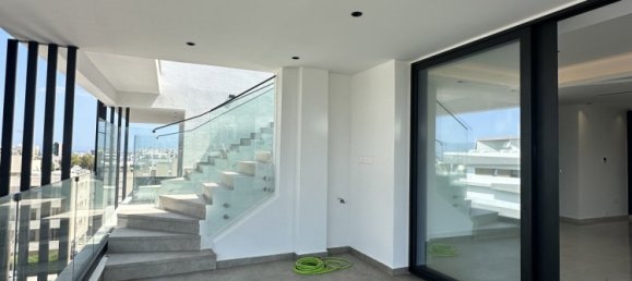 2 bedrooms Apartment for sale in Limassol, Cyprus № 26796 6