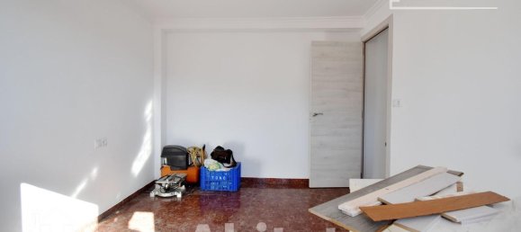 Apartamento de 3 dormitorios en València, Spain No. 119459 34