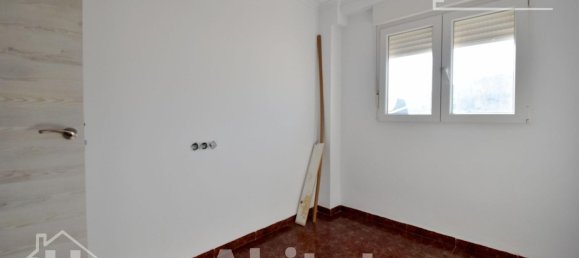 Apartamento de 3 dormitorios en València, Spain No. 119459 43