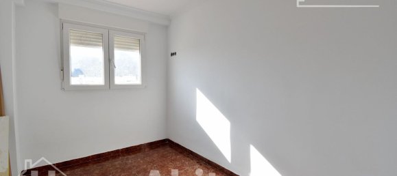 Apartamento de 3 dormitorios en València, Spain No. 119459 39