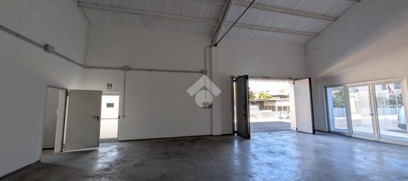 1-salle Entrepôt à Pomezia, Italy No. 52460 9