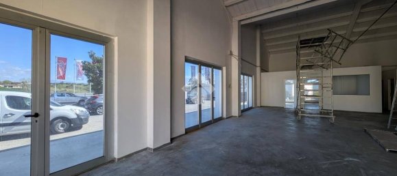 1-salle Entrepôt à Pomezia, Italy No. 52460 4