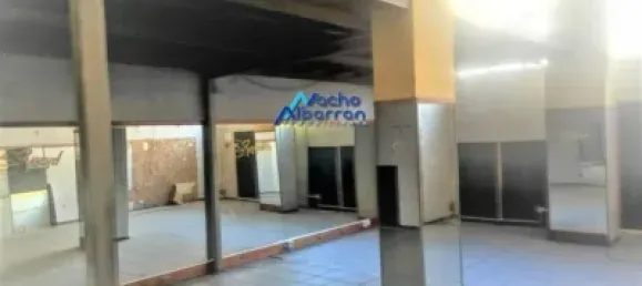 770m² Commercial property in Badajoz, Spain No. 153907 2