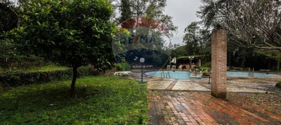 5 bedrooms Villa in Rome, Italy No. 58082 21