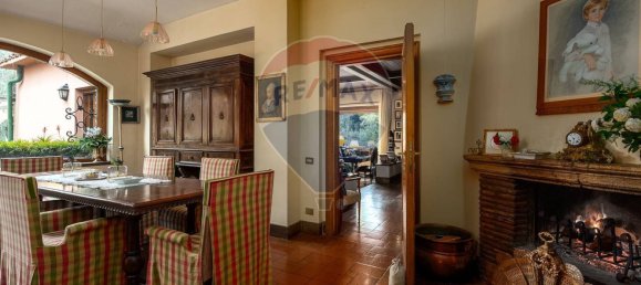 5 bedrooms Villa in Rome, Italy No. 58082 8
