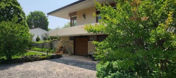2 bedrooms Villa in San Pietro in Cariano, Italy No. 283764 2