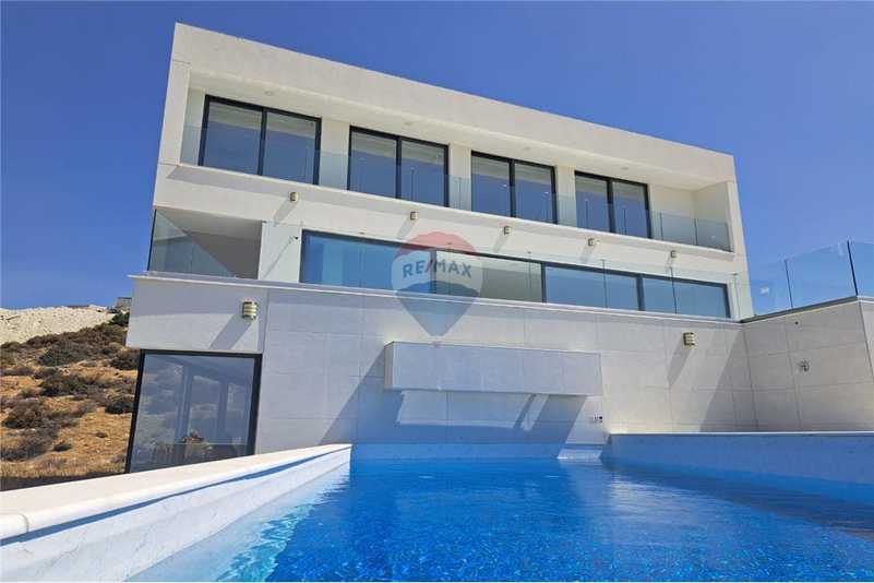 8 bedrooms Villa in Agios Tychonas, Cyprus No. 15160
