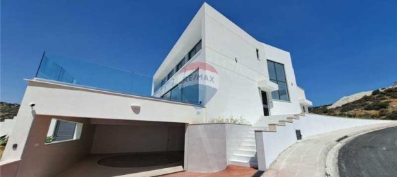8 bedrooms Villa in Agios Tychonas, Cyprus No. 15160 2