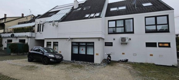 Квартира с 3 спальнями в Reutlingen, Германия № 5027 6