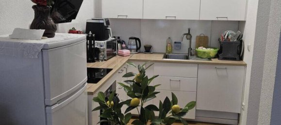 Квартира с 3 спальнями в Reutlingen, Германия № 5027 3