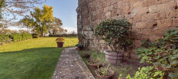 Дом с 4 комнатами в Лубриано, Италия № 19415 10