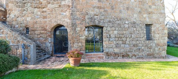 Дом с 4 комнатами в Лубриано, Италия № 19415 11