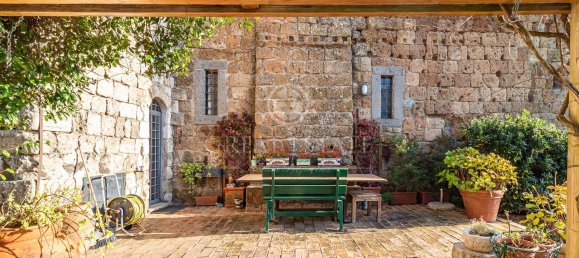 Дом с 4 комнатами в Лубриано, Италия № 19415 8