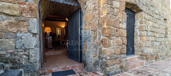 Дом с 4 комнатами в Лубриано, Италия № 19415 13