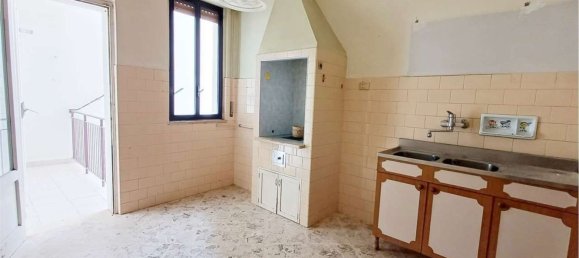 8 bedrooms Apartment in Corato, Italy No. 343941 5