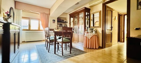 3 rooms Apartment in Marino, Italy No. 147657 4