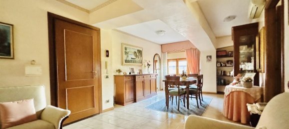 3 rooms Apartment in Marino, Italy No. 147657 6