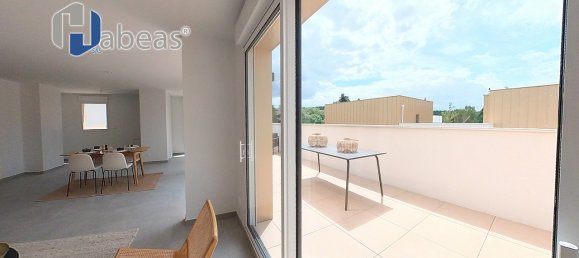 3 Schlafzimmer Penthouse in Rhone, France, Nr. 297434 5