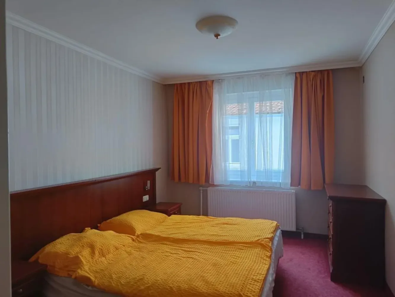 Hôtel à Bruck an der Leitha, Austria 1163m² No. 239297