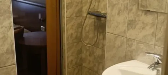 Hôtel à Bruck an der Leitha, Austria 1163m² No. 239297 2