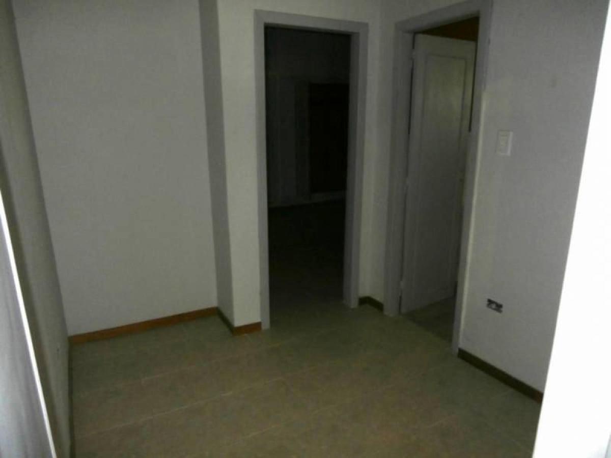 2 bedrooms Apartment in Lanus, Argentina No. 2911