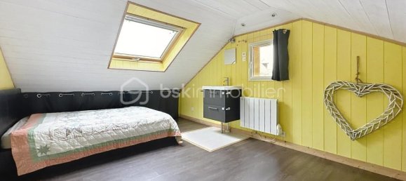 Casa de 8 dormitorios en Saint-Urbain, France No. 286194 17