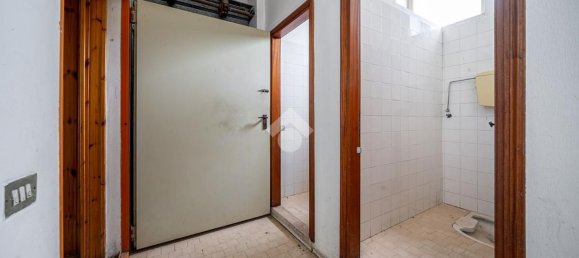 700m² Warehouse in Monteforte d'Alpone, Italy No. 54709 17