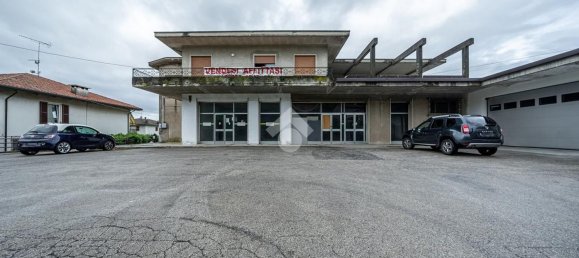 700m² Warehouse in Monteforte d'Alpone, Italy No. 54709 3