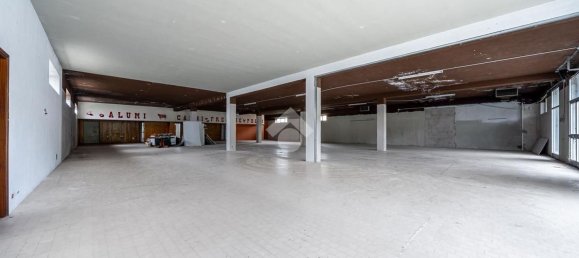 700m² Warehouse in Monteforte d'Alpone, Italy No. 54709 13