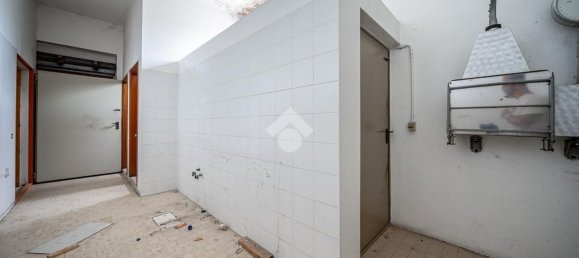 700m² Warehouse in Monteforte d'Alpone, Italy No. 54709 18