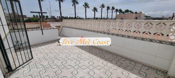 4 bedrooms Townhouse in Los Alcazares, Spain No. 185695 4