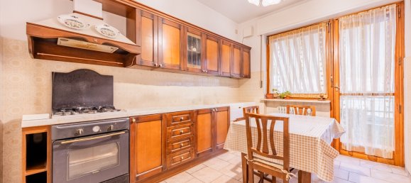 3 rooms Apartment in Cuneo, Italy No. 150158 9