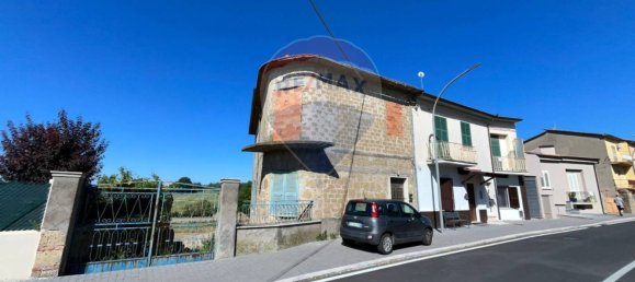 4-salle Appartement à Arlena di Castro, Italy No. 158039 2