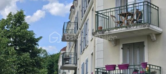 2 bedrooms Apartment in Vaujours, France No. 357066 3