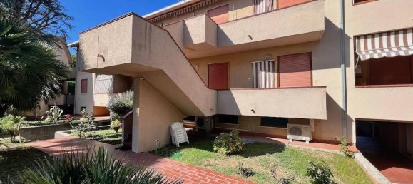 3 rooms Apartment in Rosignano Marittimo, Italy No. 164138 4