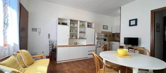 3 rooms Apartment in Rosignano Marittimo, Italy No. 164138 9