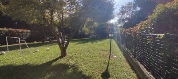 Дом с 7 комнатами в Брембате ди Сопра, Италия № 5951 9