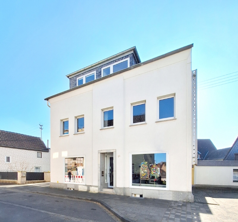 Edificio de 4 dormitorios en Rhein-Sieg, Germany No. 133538