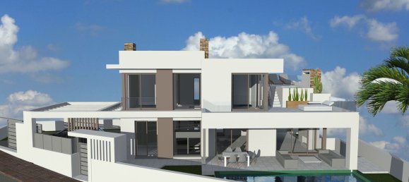 340m² Land in Fuengirola, Spain No. 185439 3