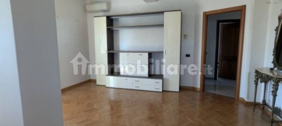 Ático de 2 dormitorios en Aprilia, Italy No. 331103 10