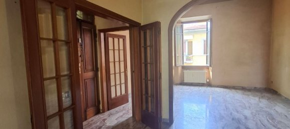 4 rooms Apartment in Florence, Italy No. 278762 13