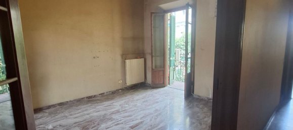 4 rooms Apartment in Florence, Italy No. 278762 4