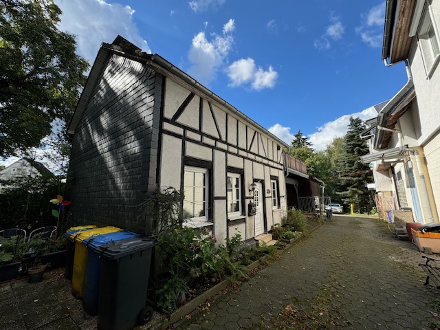 3 rooms House in Solingen, Germany No. 13053