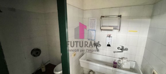 1200m² Warehouse in San Giorgio in Bosco, Italy No. 176967 25