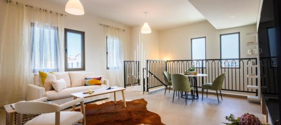 Villa T4 em Khalifa City, UAE N.º 37854 3