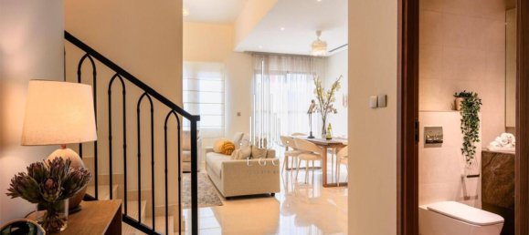 Villa T4 em Khalifa City, UAE N.º 37854 12